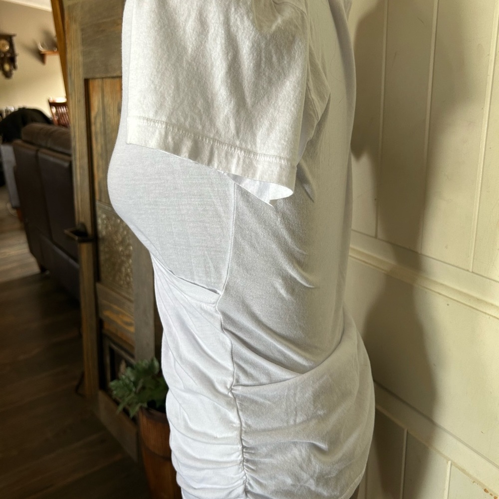 Top - Picture 2 of 4